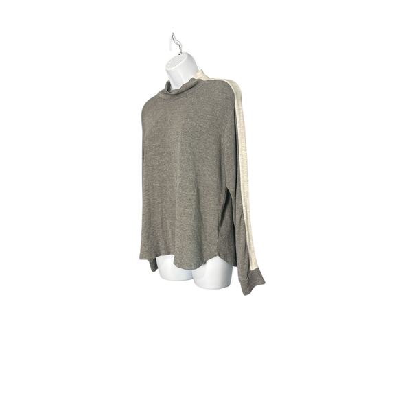 MONROW Soft Tri-Blend Mock Neck Striped Sleeve
Top Small - Picture 3 of 6